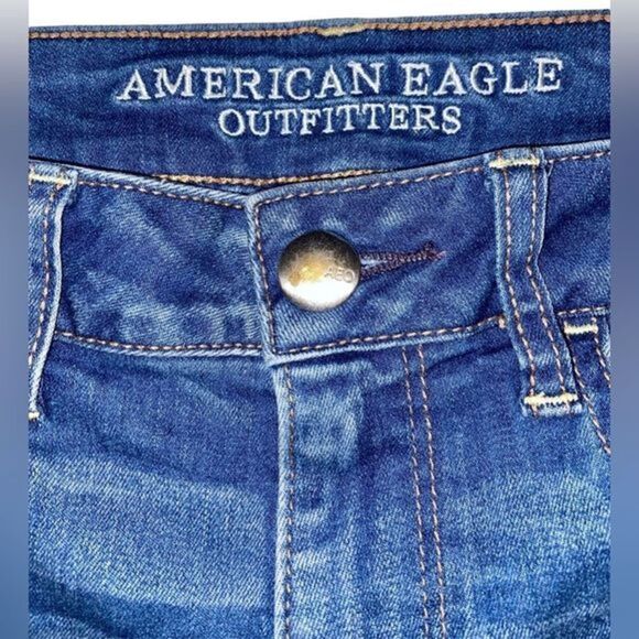 Women’s American Eagle hi-rise shortie AOE super stretch Jean shorts Sz 6 - Picture 2 of 13
